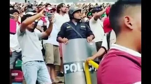 PM TORCEDOR NO ESTADIO E OUTRA COISA #pm #policial #futebol #memes #viral #fyp #shorts