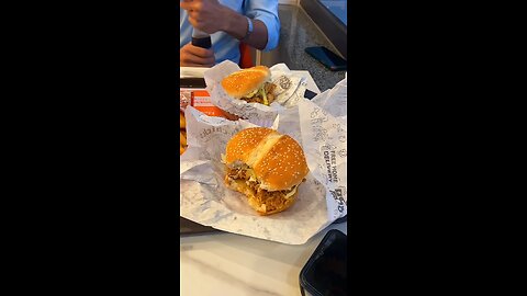 Fri Chicks Fast Food Faisal Town Islamabad #frichicks #fastfood #fastfoodreview #faisaltown #food