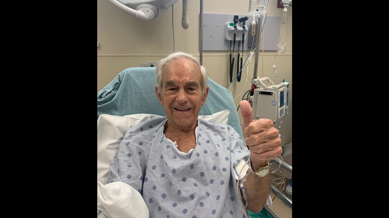 !viewer discretion is advised! The Moment ex-congressman Ron Paul had a stroke Live on Air. ! Some may find this upsetting, as I did !