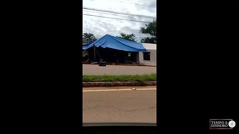 Sem-terra acampam em frente ao Incra em Porto Velho , RO
