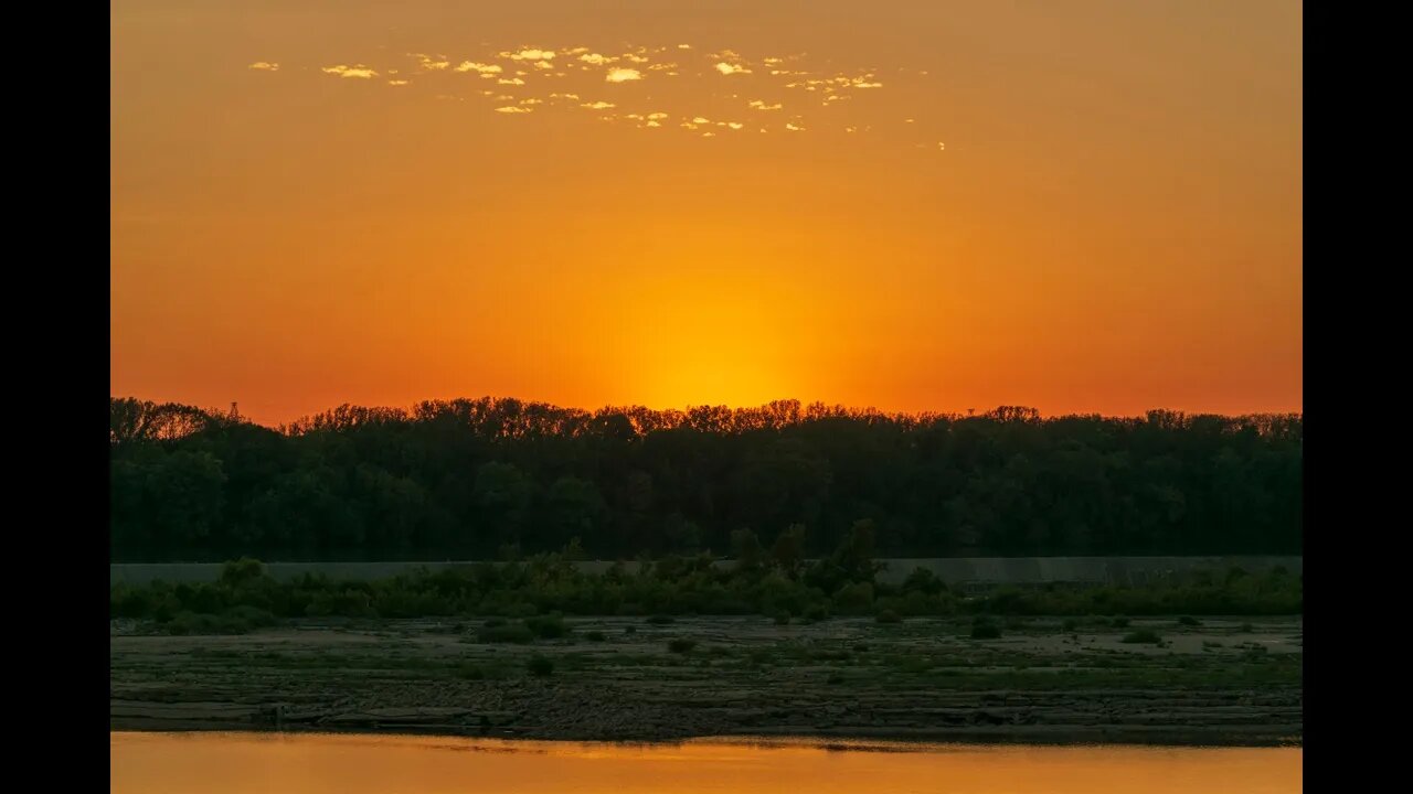 Nature Scenes and Sounds with the Sun for Relaxation, Sleep and Stress Relief