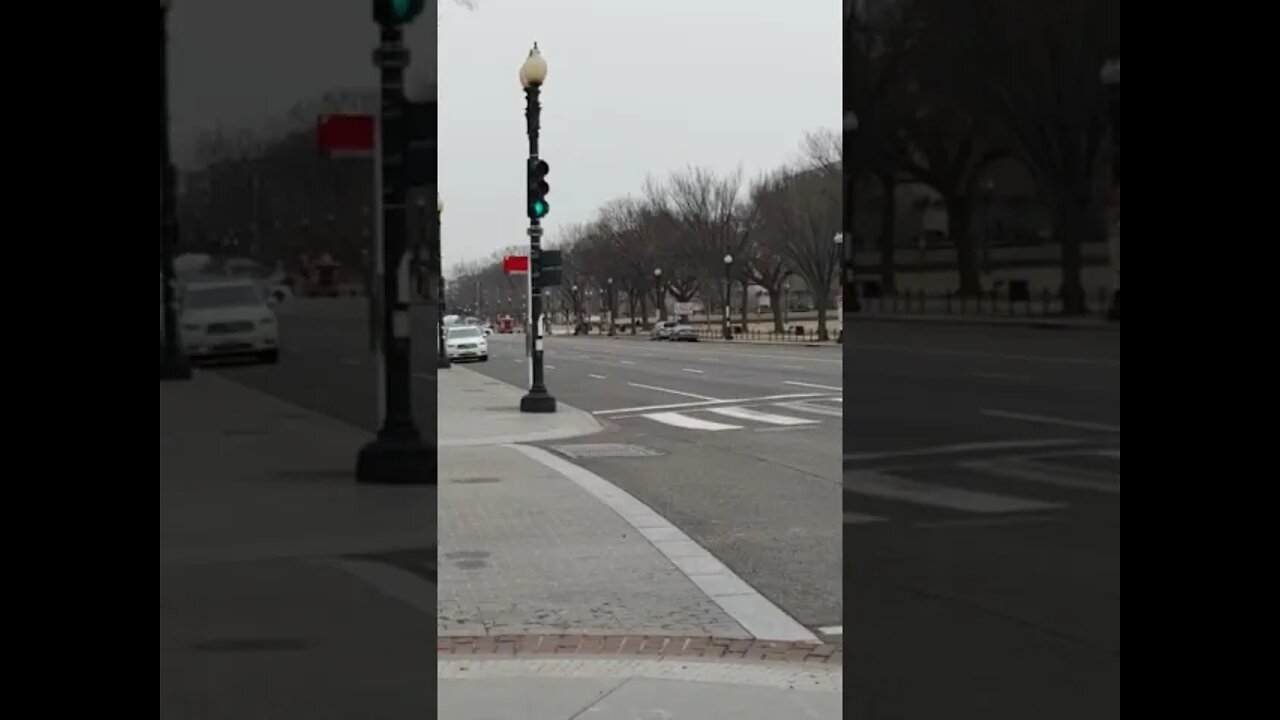 1/28/22 Nancy Drew in DC- Live Video 3- Marine One Departure But No Decoys Again...