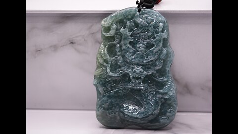 Dark Green Dragon #jade #dragon #pendant #jewelry #giftideas