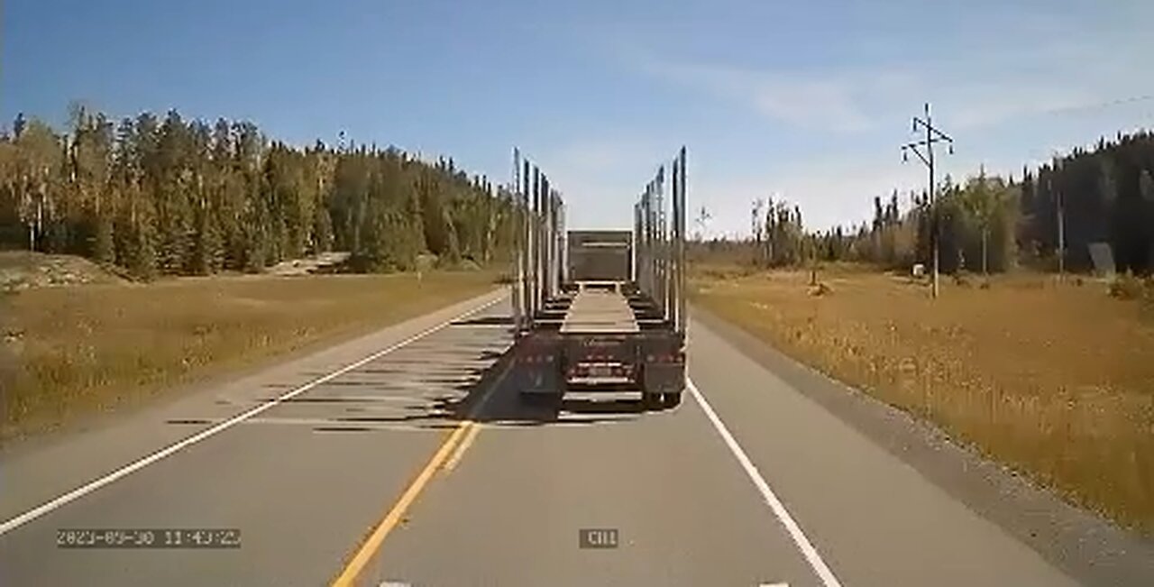 Dangerous Trucker On Highway 11 Ontario