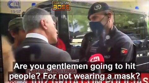 Portugalski sędzia ustawia policjantów do pionu.