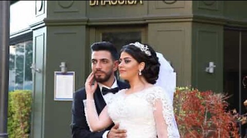 Cette session de photos de mariage a été interrompue par l'explosion de Beyrouth