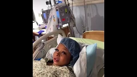 Chrisean Rock Gives Birth to BlueFace Son 🍼🥳🎊 (BlueFace did not show up to the Hospital) 🤔