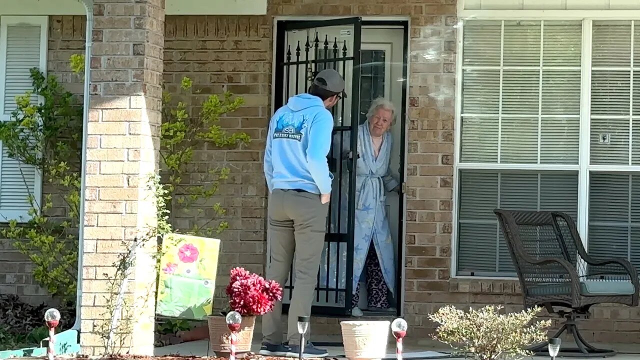 93 Year Old Woman Gets Her Home TRANSFORMED