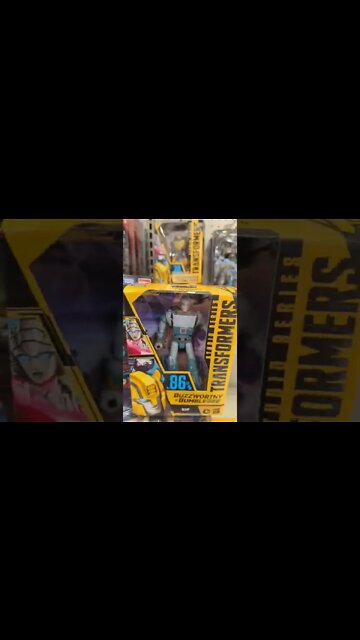 New Buzzworthy Bumblebee Figures - B-127 (70BB) and Kup (86.02BB) - Rodimusbill New Toy Sightiny