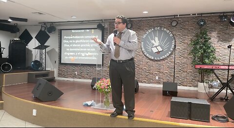 Pastor Allan Jiménez Tema: dando gracias a Dios en todo parte 1. Servicio domingo 26 de noviembre.