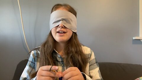 Crocheting Blindfolded (Come Watch Me Struggle) 😅🧶