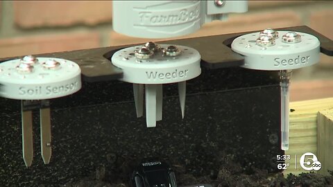 Madison Public Library unveils robotic garden