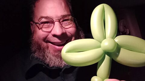 How to make a fun one balloon clover- St. Patrick's Day