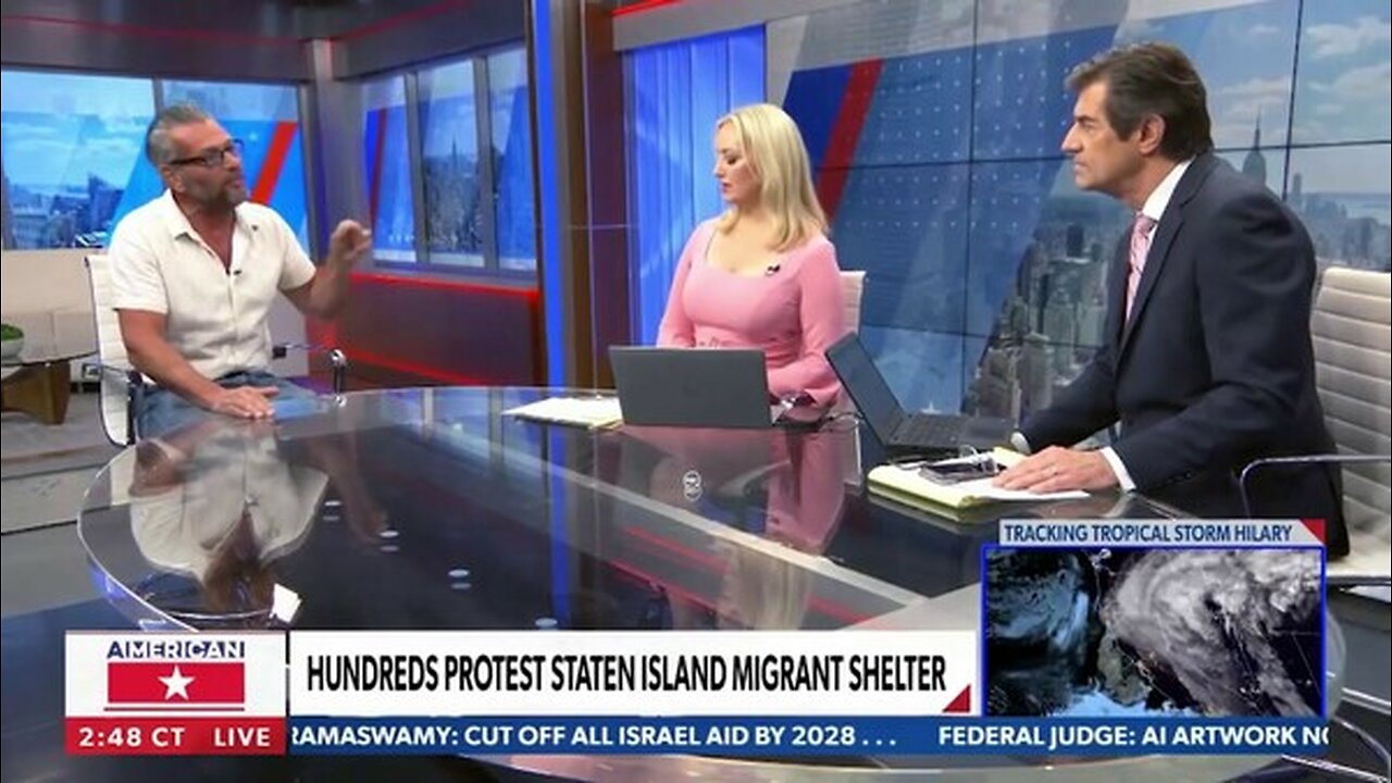 Hundreds protest Staten Island migrant shelter