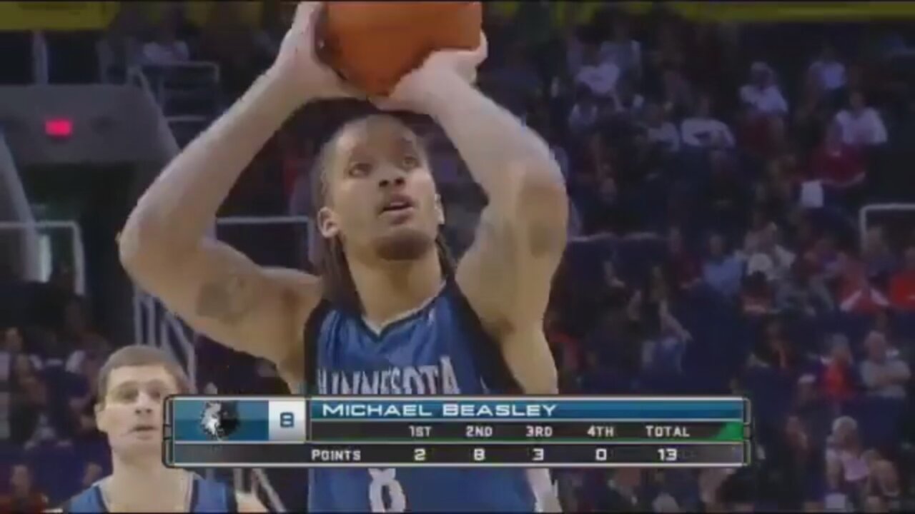 Michael Beasley 17 Points @ Suns, 2010-11.
