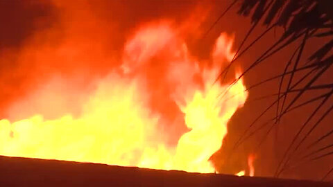 Mobile home near Palm Beach Gardens severely damaged by fire