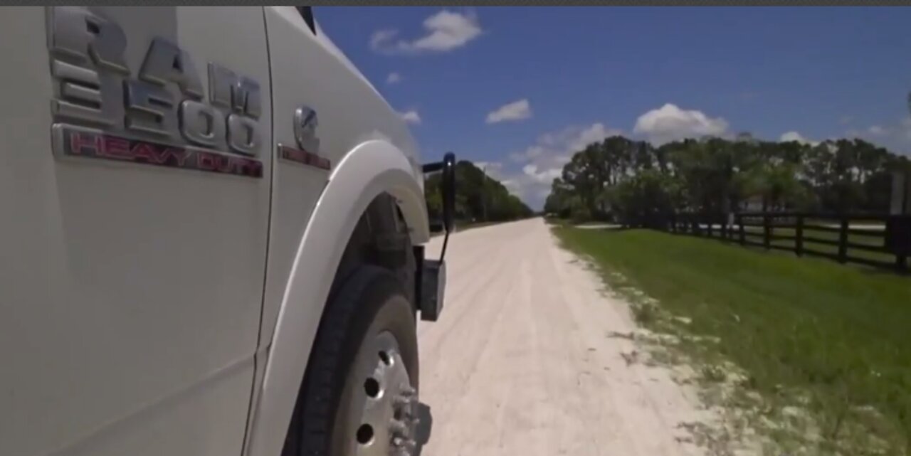 Neighbors saying roads being neglect in Wellington