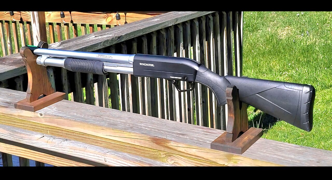 Winchester SXP Marine Defender Pump-Action Shotgun (12 Gauge)