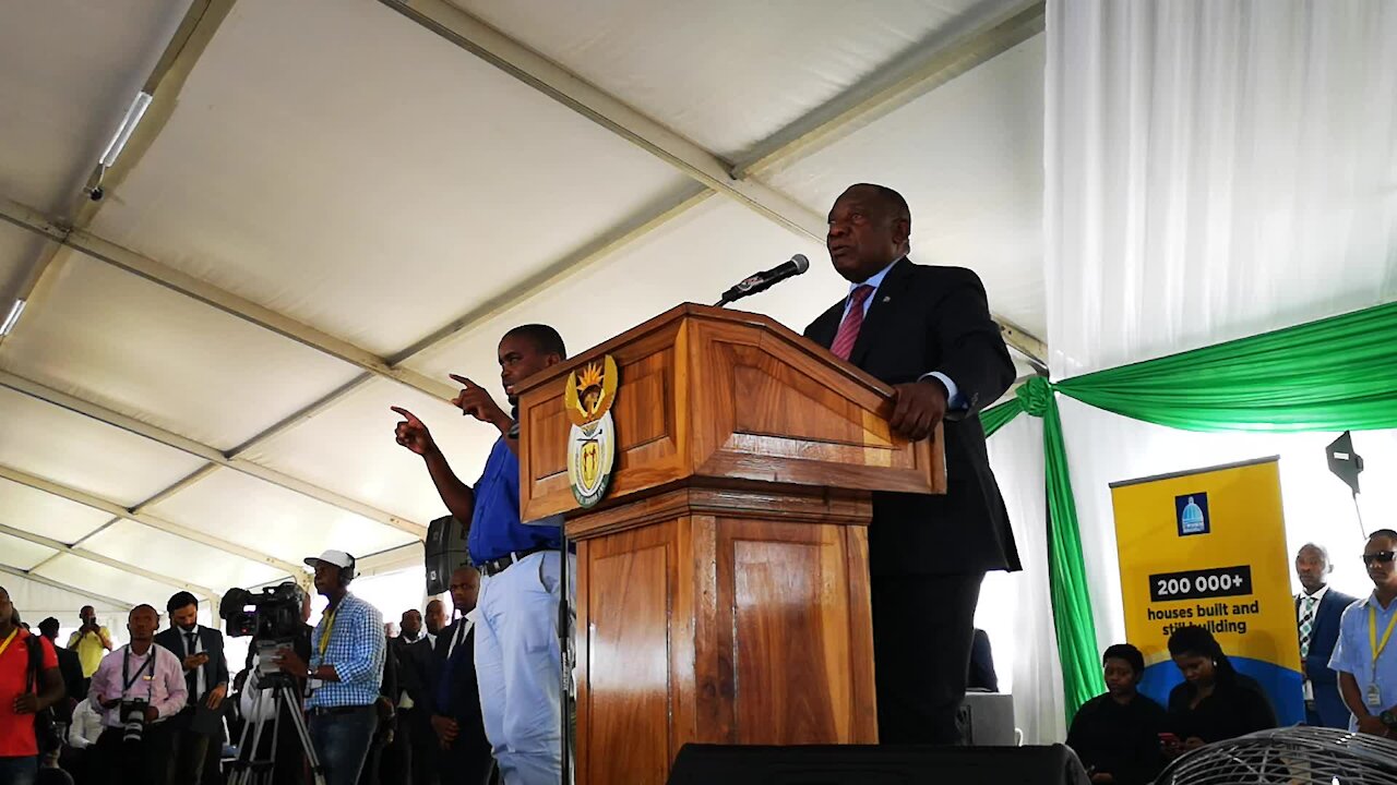 SOUTH AFRICA - Durban - Pres Ramaphosa launch district development plan (Video) (9wa)