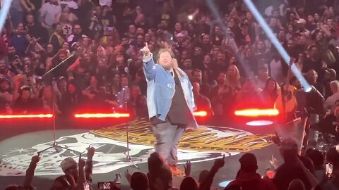 Jelly Roll & Ernest Sing “Son Of A Sinner” | Bridgestone Arena (12/9/22)