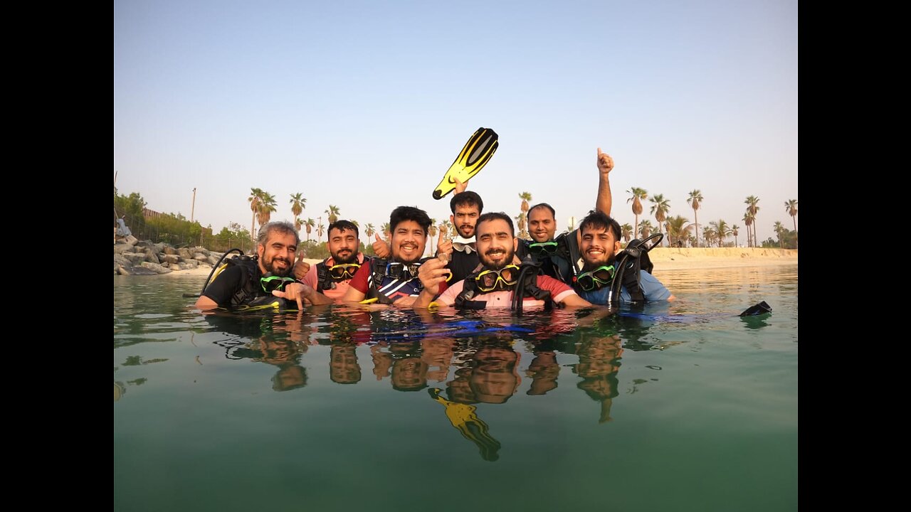 Scuba Diving in Dubai with Skilled Instructor of Bermuda Diving Center