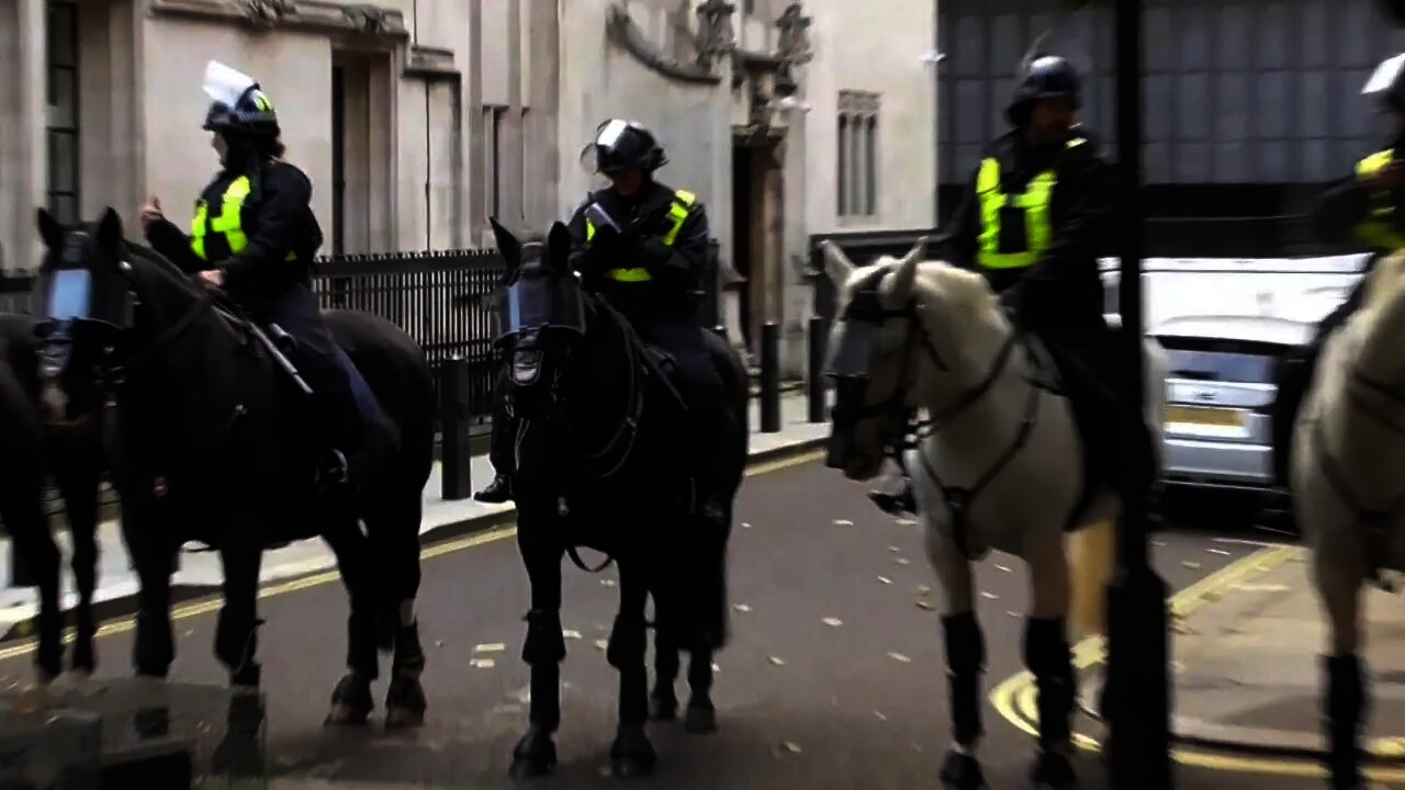 TSG POLICE ON HORSE BACK PARLIAMENT SQUARE #MILLIONMASKMARCH