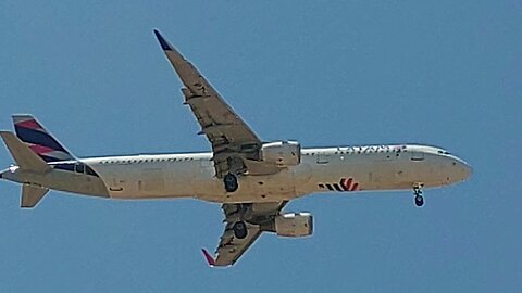 Airbus A321 PT-XPB coming from Natal to Fortaleza