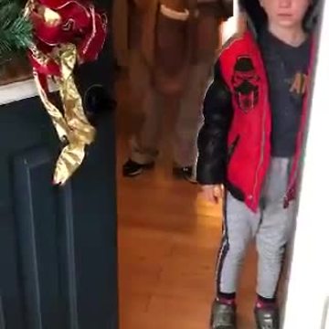 Two Indiana boys have hilarious (and opposite) reactions to first snowfall of the season