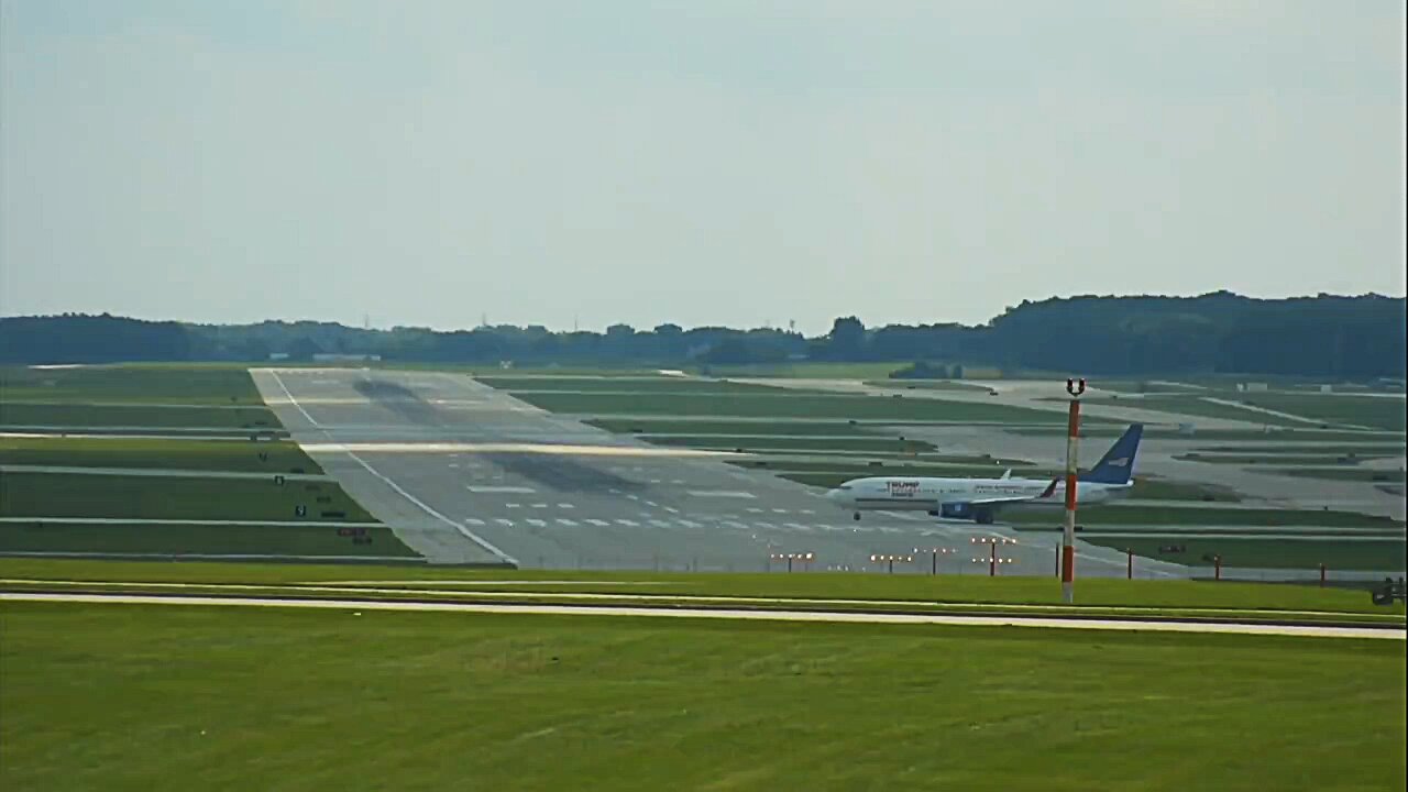 JD Vance’s Plane Makes Emergency Landing After Mid-Flight Malfunction