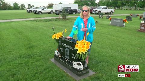 Blair mom says items stolen from son's grave