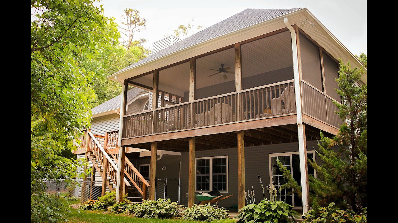 super houses Screened In Porch And Deck Ideas