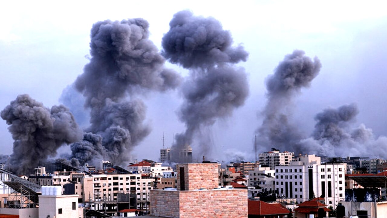 Israel-Gaza Conflict: Relentless Air Strikes Wage On | Palestine