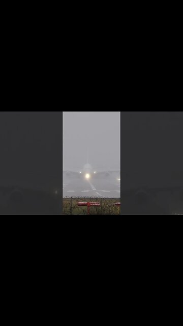 Airbus A380 landing in fog🌫️ #aviation #airbus #pilot