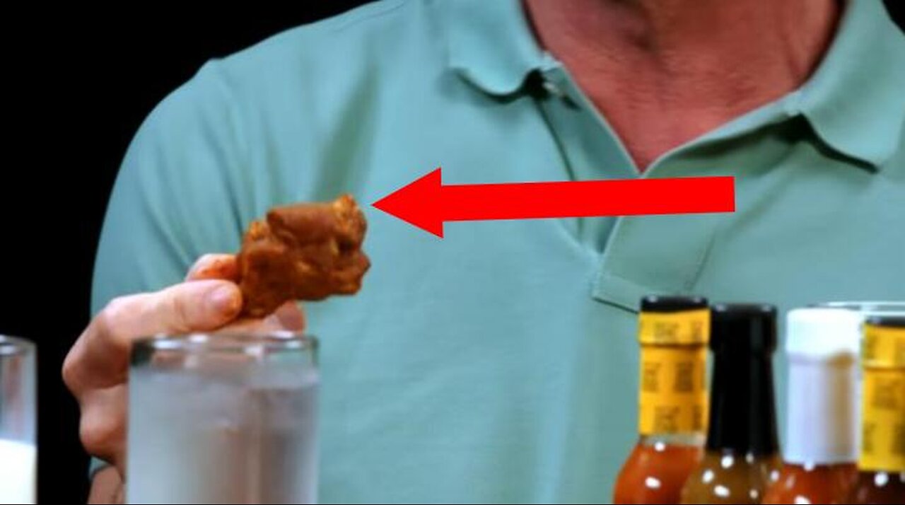 Did Hugh Jackman faked eating Pepper X hot sauce on First We Feast?