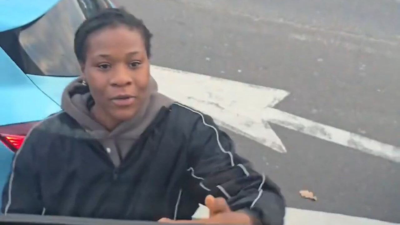 This Level Of Violence Looks Like Chicago But This Degenerate Destroying A Truck Happened In London