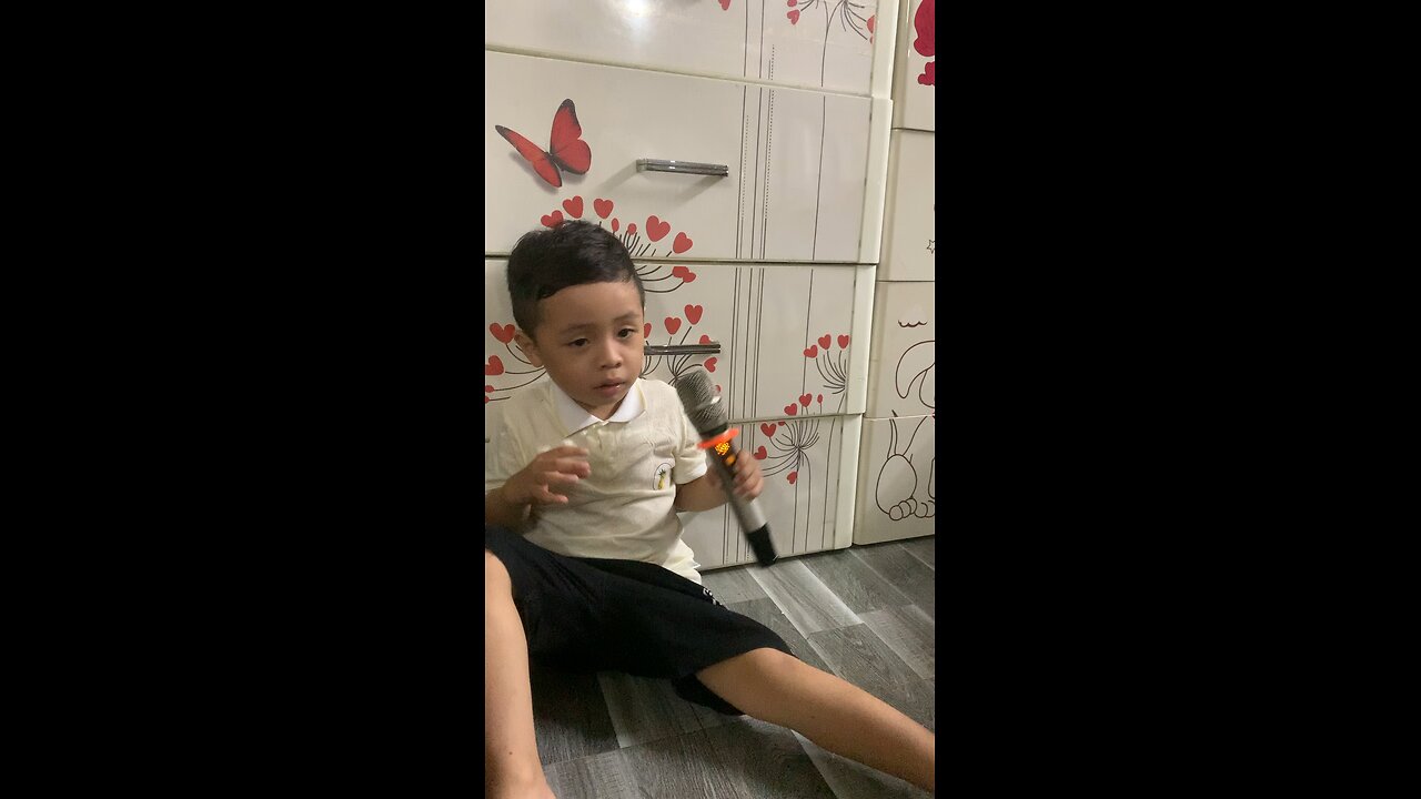 Newborn sing