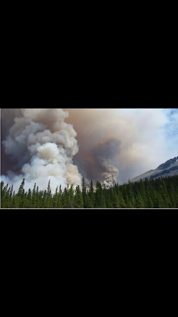 The Massive Wildfire Terrorizing Lytton Is Only Expected To Get Bigger, Officers Say