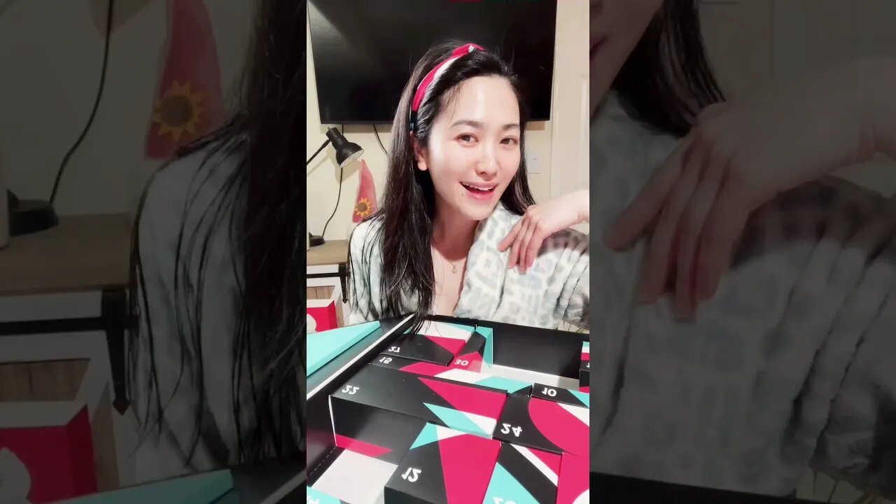 Tik Tok Gift Box Opening