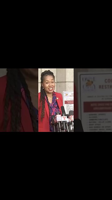 Suspended State Attorney Monique Worrell ends Dems pep rally with raising Black Power/Communist fist