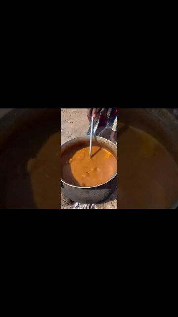 African cooking 🍳 outdoor 😋#ytshorts #shorts #Food #Streetfood #UpFoodReview