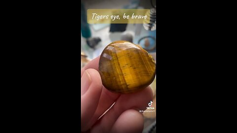 Tigers eye, be brave