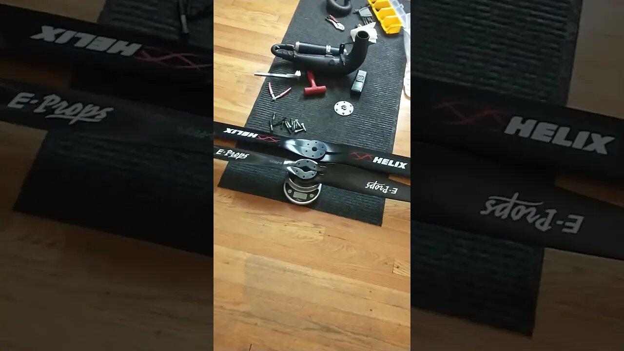 Helix vs Eprops 140 cm propeller Weight Compared Mass _ paramotor e props