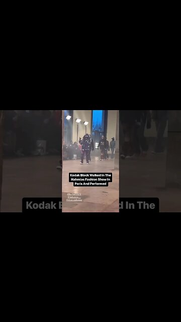 Kodak Black Does It All At Nahmias Fashion Show 23