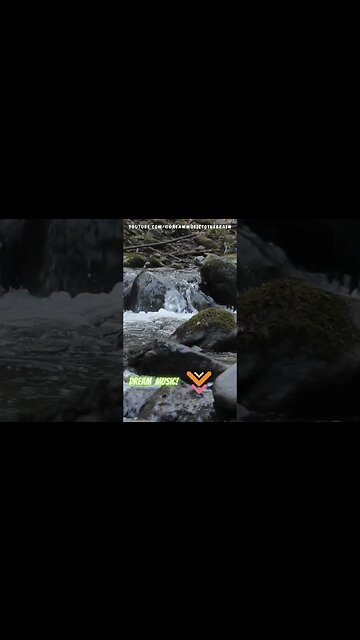Agua Fluyendo en una pequeña catarata de piedras #flowingwatersound #Relaxation #short #shorts