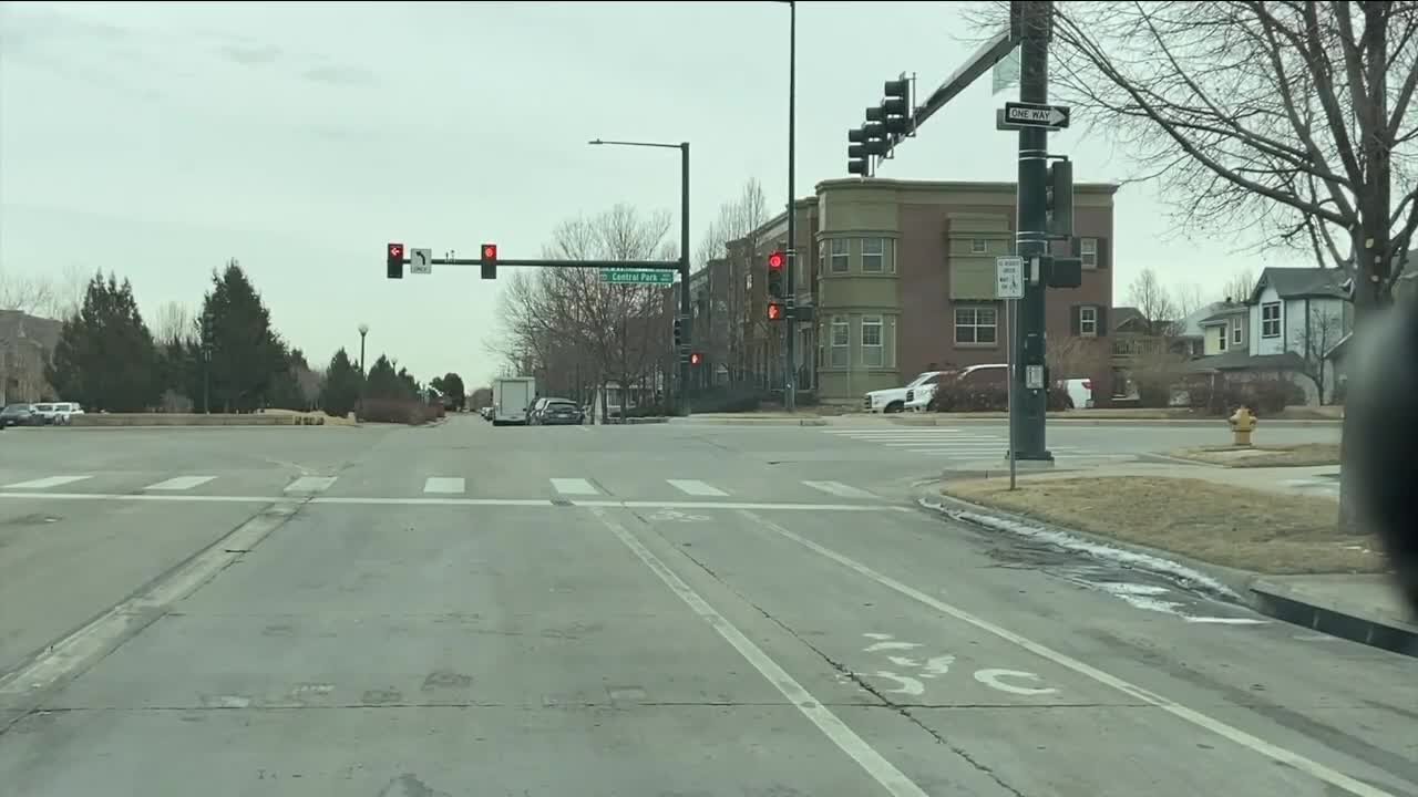 What's Driving You Crazy: Can the far right lane on E. 29th Ave. at Central Park be used as a turn lane?