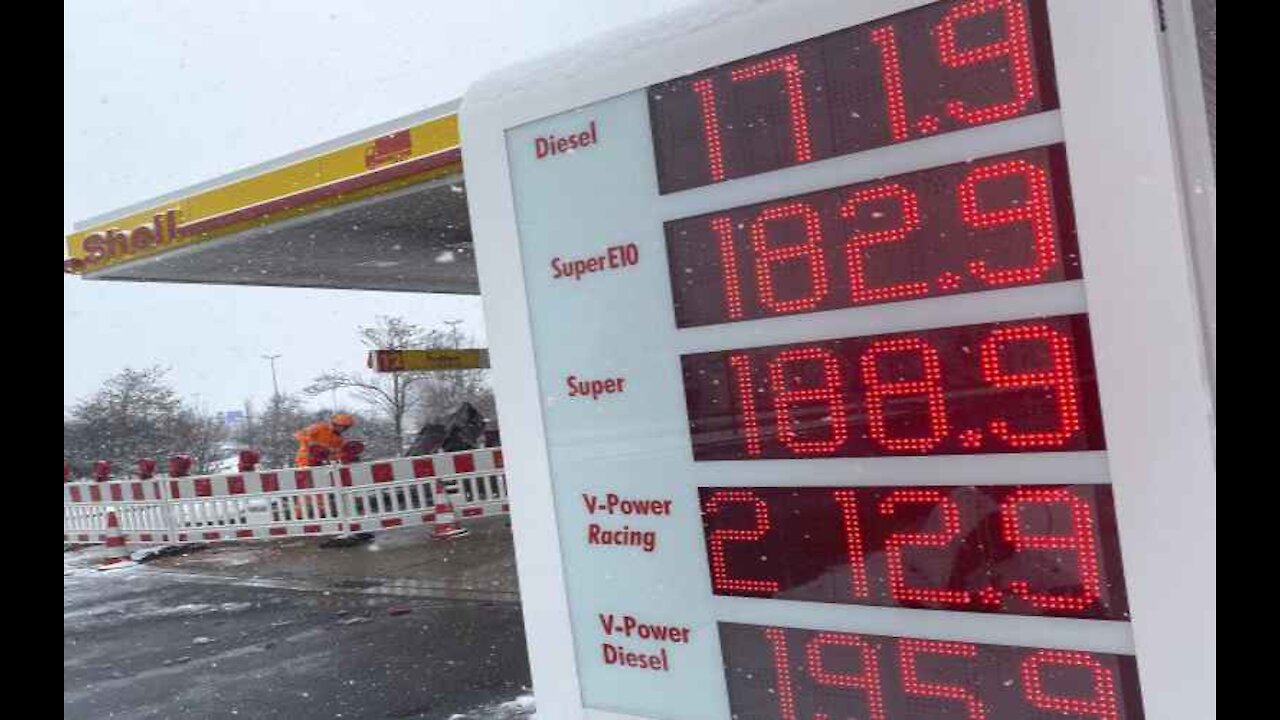 Stephen Moore: Biden Importing Oil Driving up Inflation