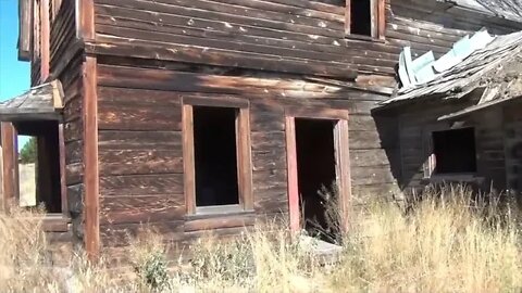 Visiting an Abandoned log Cabin Homestead === 17