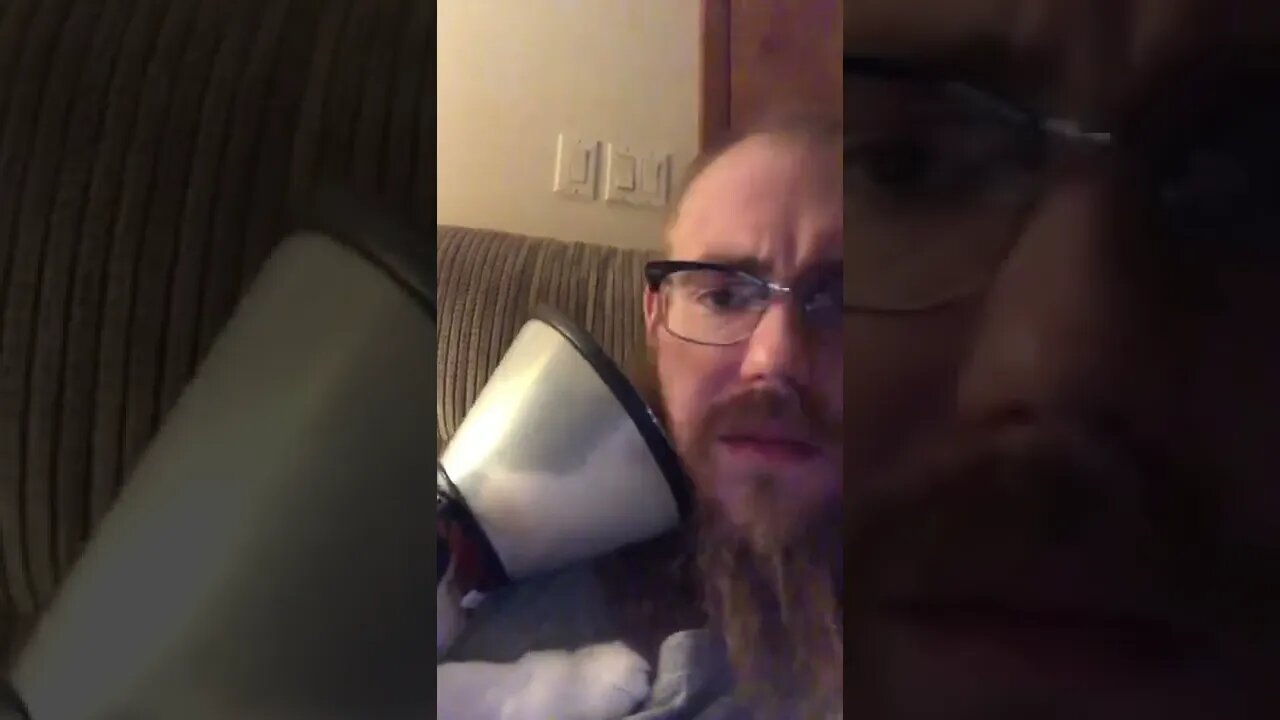Little kitty likes pulling my beard