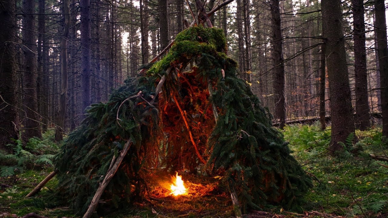 Survival Shelter Wikiup Build. Bushcraft camp construction