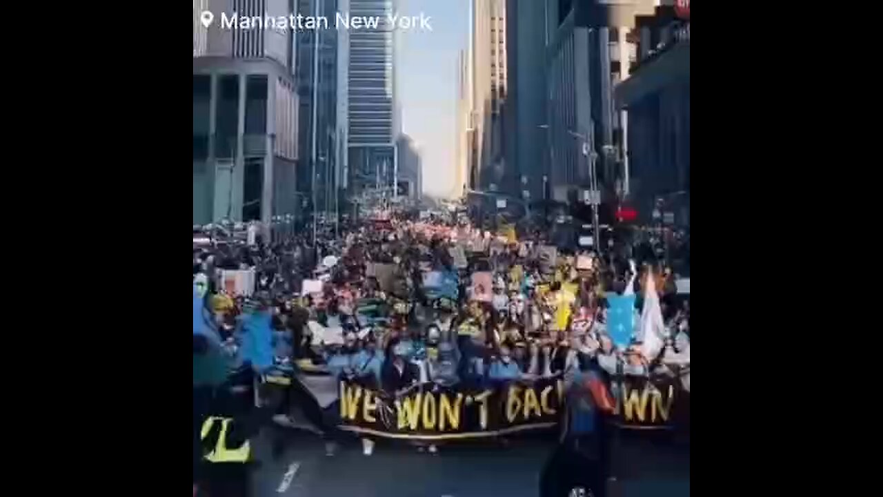 Thousands protest against Trump in New York and Washington DC